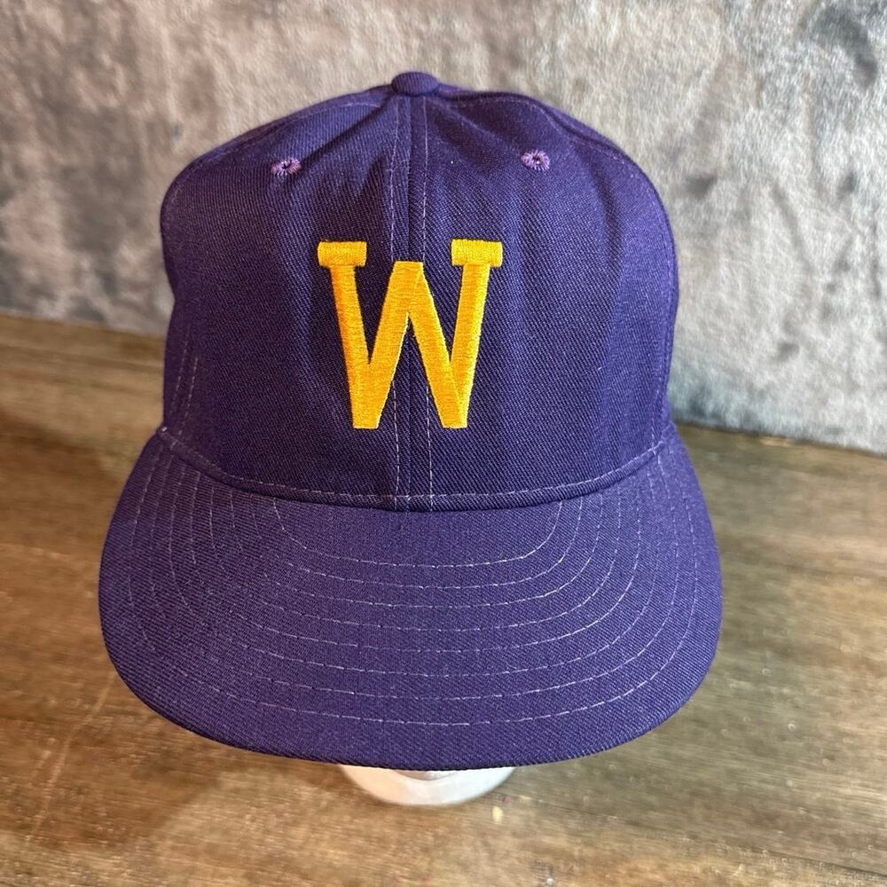 Vintage 90s Washington Huskies Pro-Line Fitted Hat 7 1/4 Purple Wool Cap USA